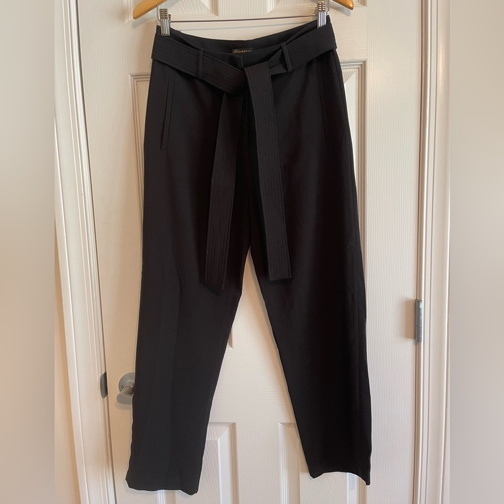 SHINESTAR Black Dress Pants with Belt. Perfect for Office. Size M.